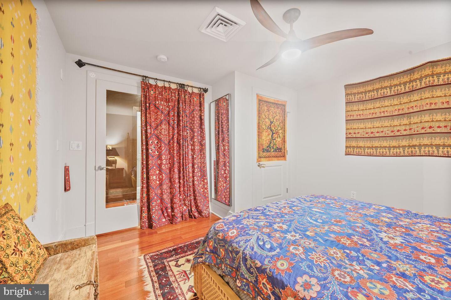 1615 N QUEEN ST #M303, ARLINGTON, Virginia 22209, 2 Bedrooms Bedrooms, ,2 BathroomsBathrooms,Residential,For sale,1615 N QUEEN ST #M303,VAAR2059154 MLS # VAAR2059154