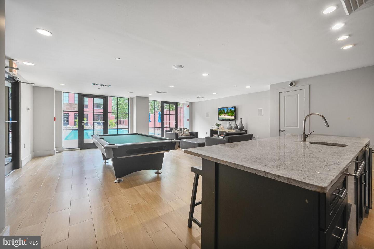 1615 N QUEEN ST #M303, ARLINGTON, Virginia 22209, 2 Bedrooms Bedrooms, ,2 BathroomsBathrooms,Residential,For sale,1615 N QUEEN ST #M303,VAAR2059154 MLS # VAAR2059154