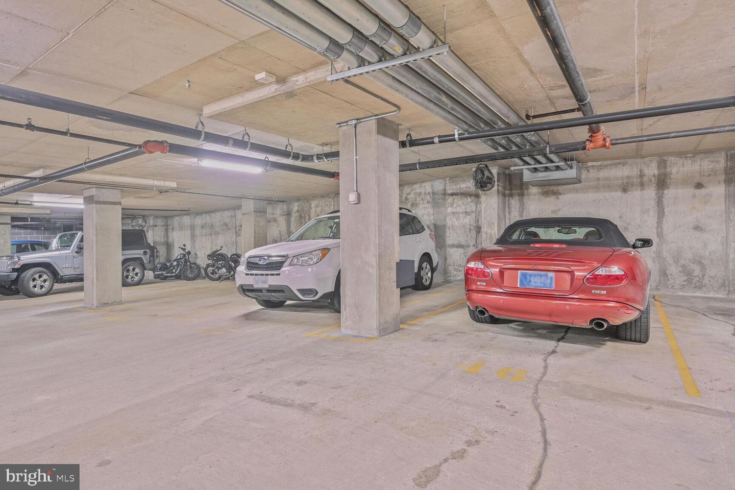 1615 N QUEEN ST #M303, ARLINGTON, Virginia 22209, 2 Bedrooms Bedrooms, ,2 BathroomsBathrooms,Residential,For sale,1615 N QUEEN ST #M303,VAAR2059154 MLS # VAAR2059154