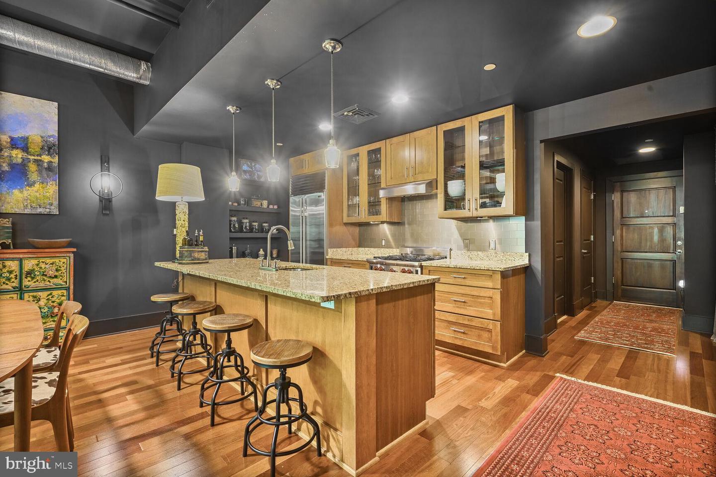 1615 N QUEEN ST #M303, ARLINGTON, Virginia 22209, 2 Bedrooms Bedrooms, ,2 BathroomsBathrooms,Residential,For sale,1615 N QUEEN ST #M303,VAAR2059154 MLS # VAAR2059154