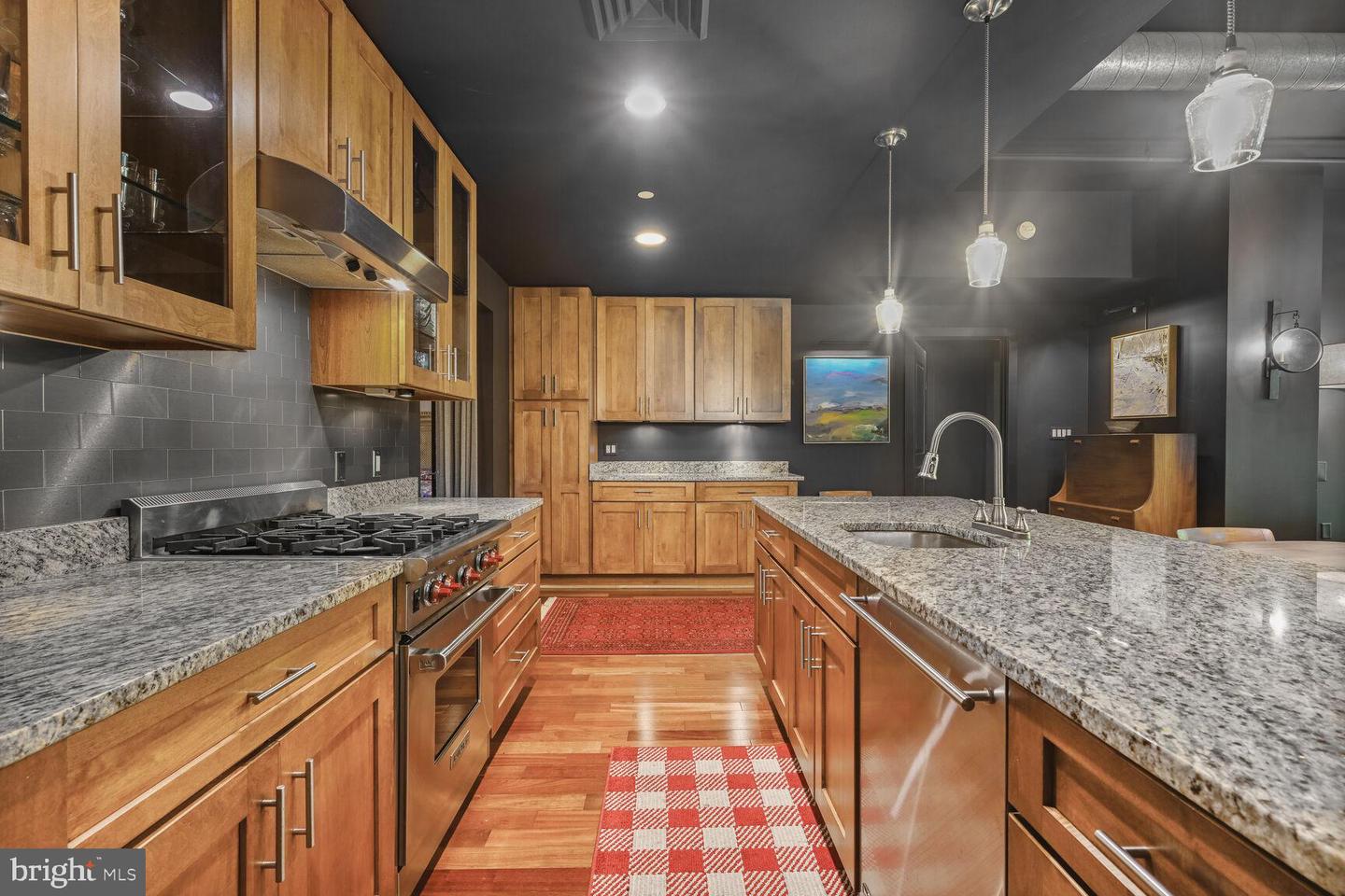 1615 N QUEEN ST #M303, ARLINGTON, Virginia 22209, 2 Bedrooms Bedrooms, ,2 BathroomsBathrooms,Residential,For sale,1615 N QUEEN ST #M303,VAAR2059154 MLS # VAAR2059154