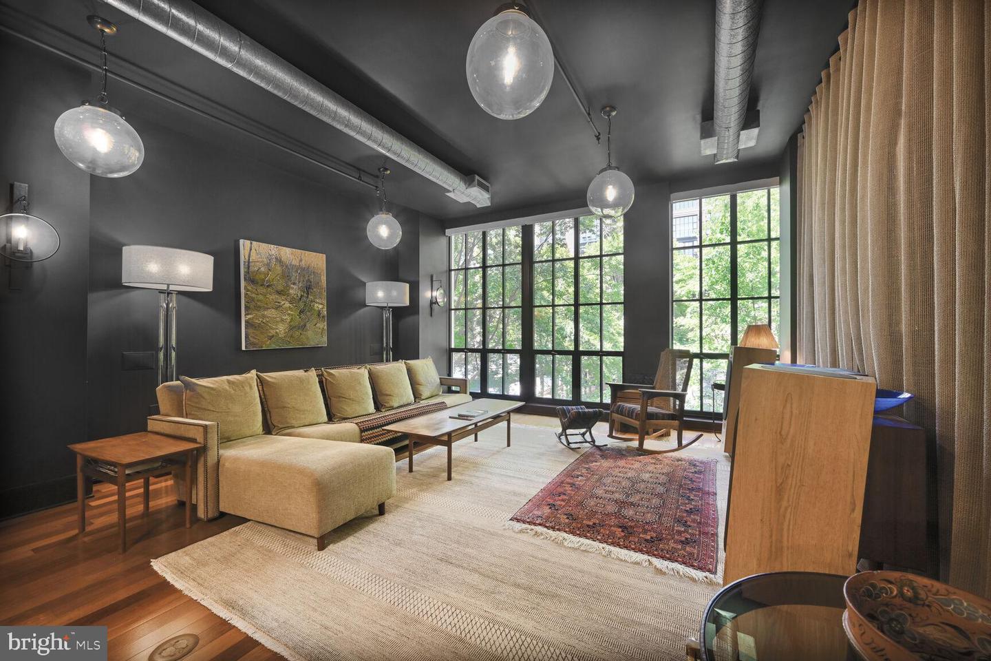 1615 N QUEEN ST #M303, ARLINGTON, Virginia 22209, 2 Bedrooms Bedrooms, ,2 BathroomsBathrooms,Residential,For sale,1615 N QUEEN ST #M303,VAAR2059154 MLS # VAAR2059154