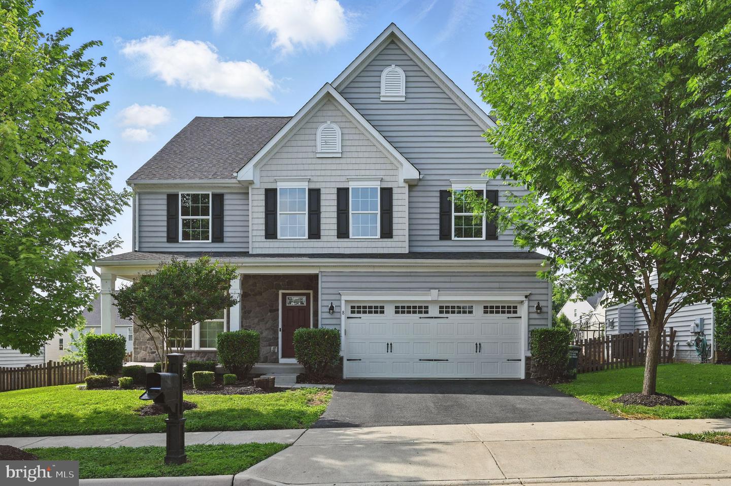 8 WILLIAM ALBERT WAY, LOVETTSVILLE, Virginia 20180, 4 Bedrooms Bedrooms, ,3 BathroomsBathrooms,Residential,For sale,8 WILLIAM ALBERT WAY,VALO2099440 MLS # VALO2099440