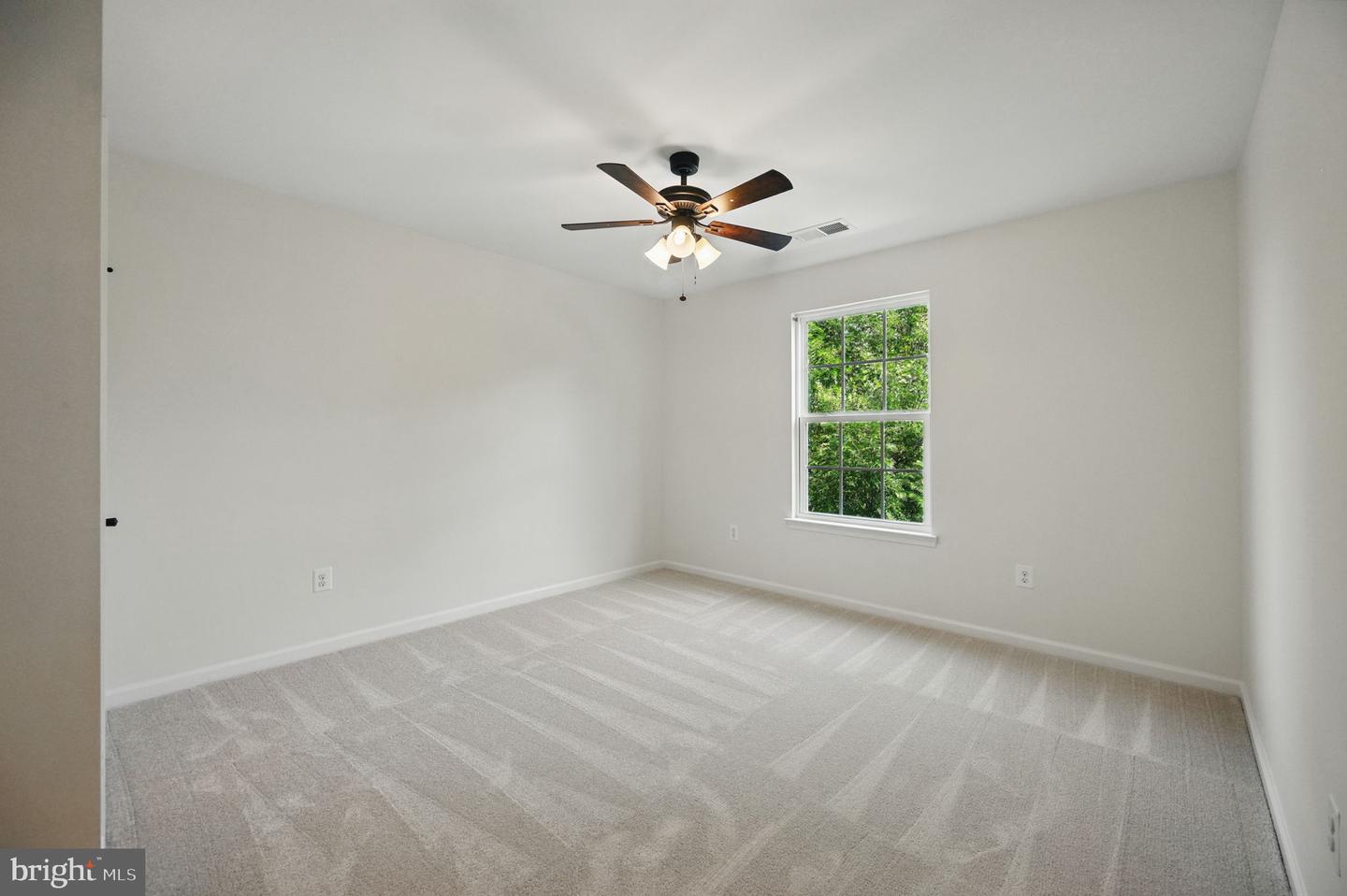 8 WILLIAM ALBERT WAY, LOVETTSVILLE, Virginia 20180, 4 Bedrooms Bedrooms, ,3 BathroomsBathrooms,Residential,For sale,8 WILLIAM ALBERT WAY,VALO2099440 MLS # VALO2099440