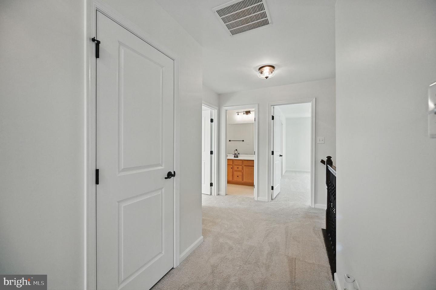 8 WILLIAM ALBERT WAY, LOVETTSVILLE, Virginia 20180, 4 Bedrooms Bedrooms, ,3 BathroomsBathrooms,Residential,For sale,8 WILLIAM ALBERT WAY,VALO2099440 MLS # VALO2099440
