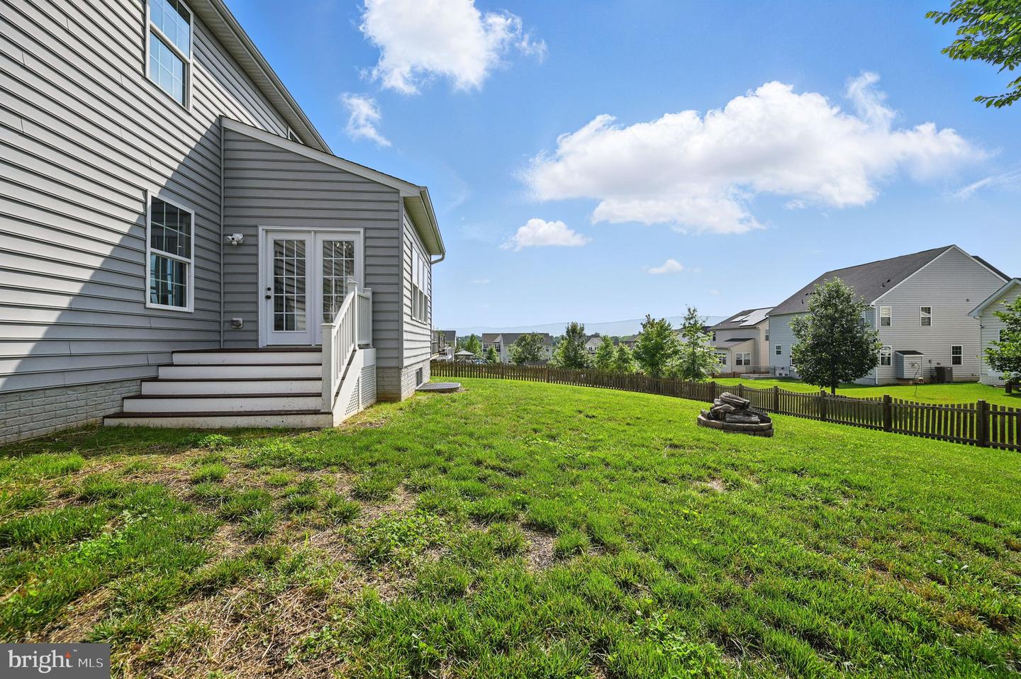 8 WILLIAM ALBERT WAY, LOVETTSVILLE, Virginia 20180, 4 Bedrooms Bedrooms, ,3 BathroomsBathrooms,Residential,For sale,8 WILLIAM ALBERT WAY,VALO2099440 MLS # VALO2099440
