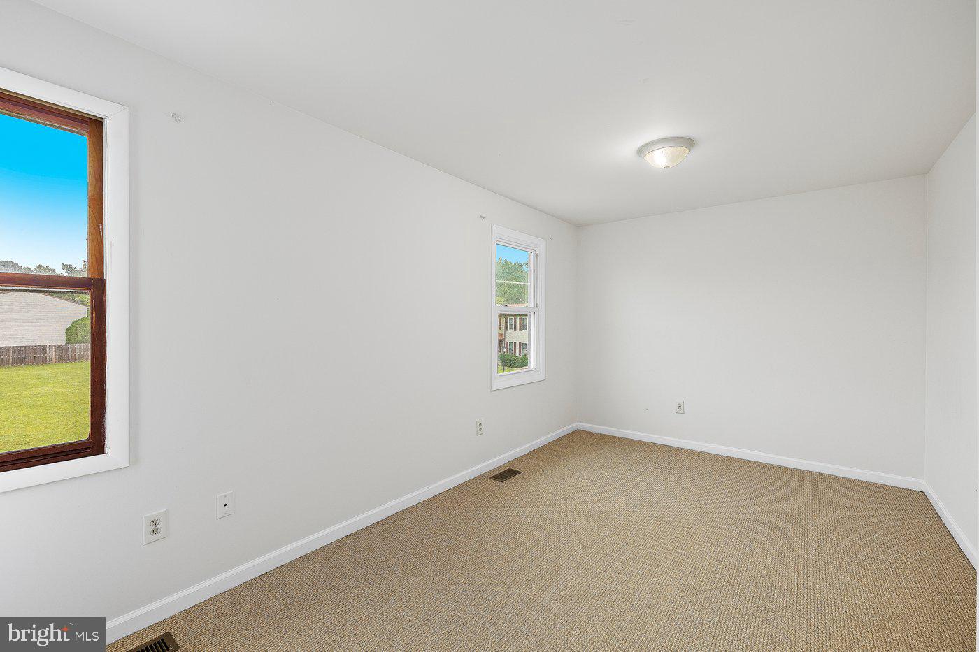 5143 COTTONWOOD CT, FREDERICKSBURG, Virginia 22407, 2 Bedrooms Bedrooms, ,1 BathroomBathrooms,Residential,For sale,5143 COTTONWOOD CT,VASP2033922 MLS # VASP2033922
