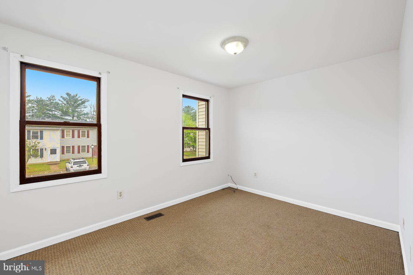 5143 COTTONWOOD CT, FREDERICKSBURG, Virginia 22407, 2 Bedrooms Bedrooms, ,1 BathroomBathrooms,Residential,For sale,5143 COTTONWOOD CT,VASP2033922 MLS # VASP2033922