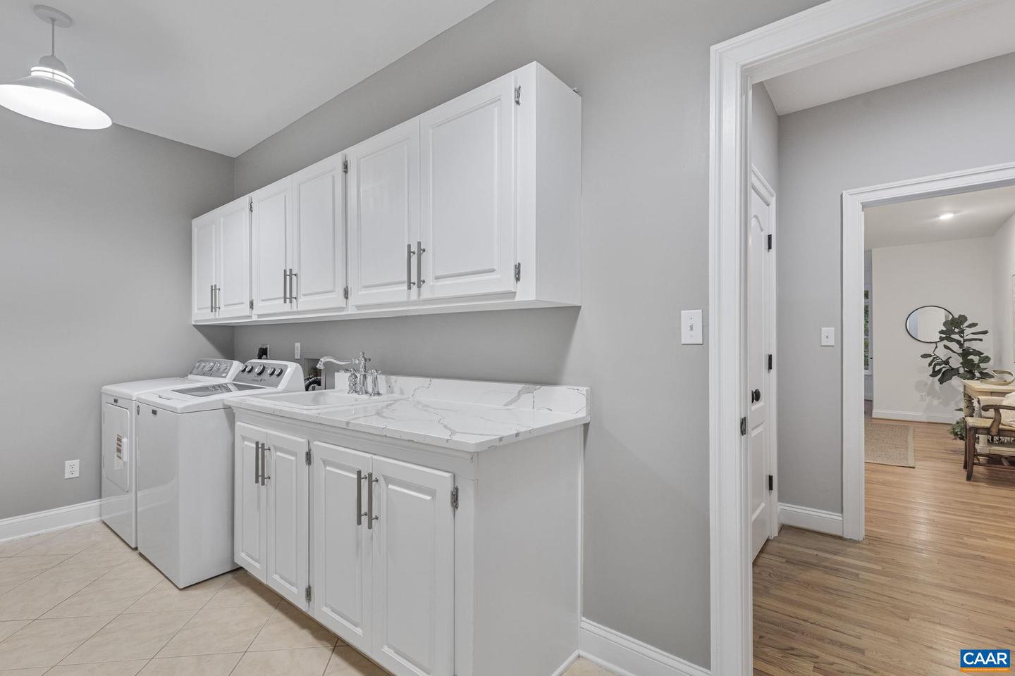 2556 SUMMIT RIDGE TRL, CHARLOTTESVILLE, Virginia 22911, 4 Bedrooms Bedrooms, ,4 BathroomsBathrooms,Residential,For sale,2556 SUMMIT RIDGE TRL,665676 MLS # 665676