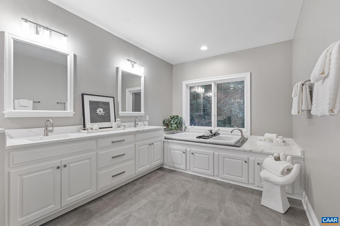 2556 SUMMIT RIDGE TRL, CHARLOTTESVILLE, Virginia 22911, 4 Bedrooms Bedrooms, ,4 BathroomsBathrooms,Residential,For sale,2556 SUMMIT RIDGE TRL,665676 MLS # 665676