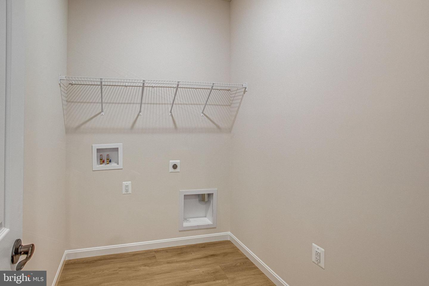 7082 BRAXTON CT, RUTHER GLEN, Virginia 22546, 1 Bedroom Bedrooms, ,2 BathroomsBathrooms,Residential,For sale,7082 BRAXTON CT,VACV2008312 MLS # VACV2008312