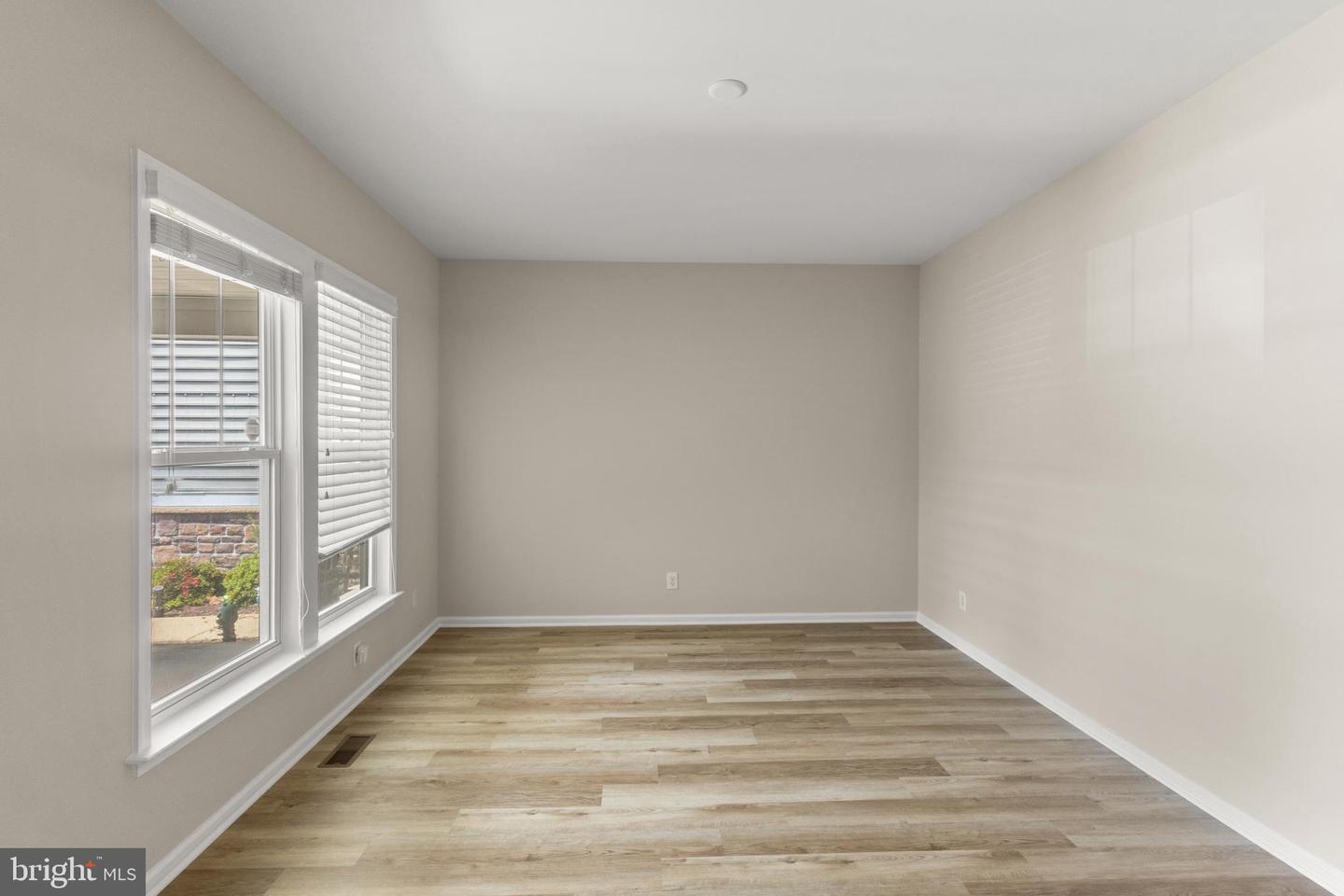 23554 CHRISTINA RIDGE SQ, ASHBURN, Virginia 20148, 4 Bedrooms Bedrooms, ,3 BathroomsBathrooms,Residential,For sale,23554 CHRISTINA RIDGE SQ,VALO2099488 MLS # VALO2099488