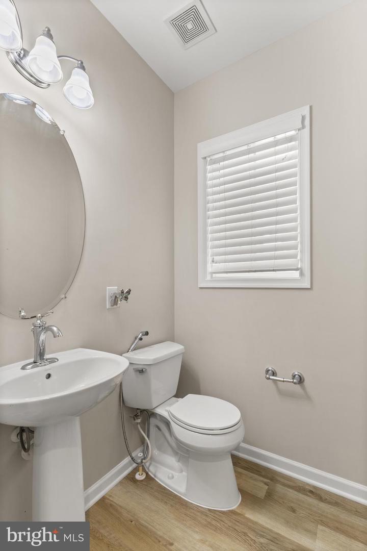 23554 CHRISTINA RIDGE SQ, ASHBURN, Virginia 20148, 4 Bedrooms Bedrooms, ,3 BathroomsBathrooms,Residential,For sale,23554 CHRISTINA RIDGE SQ,VALO2099488 MLS # VALO2099488