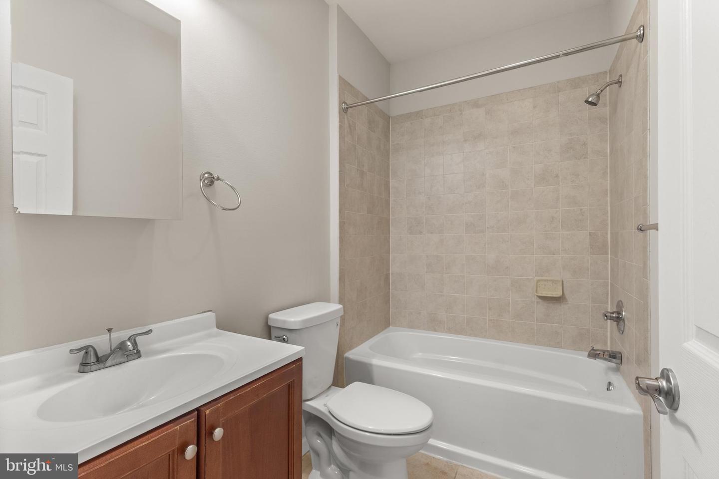 23554 CHRISTINA RIDGE SQ, ASHBURN, Virginia 20148, 4 Bedrooms Bedrooms, ,3 BathroomsBathrooms,Residential,For sale,23554 CHRISTINA RIDGE SQ,VALO2099488 MLS # VALO2099488