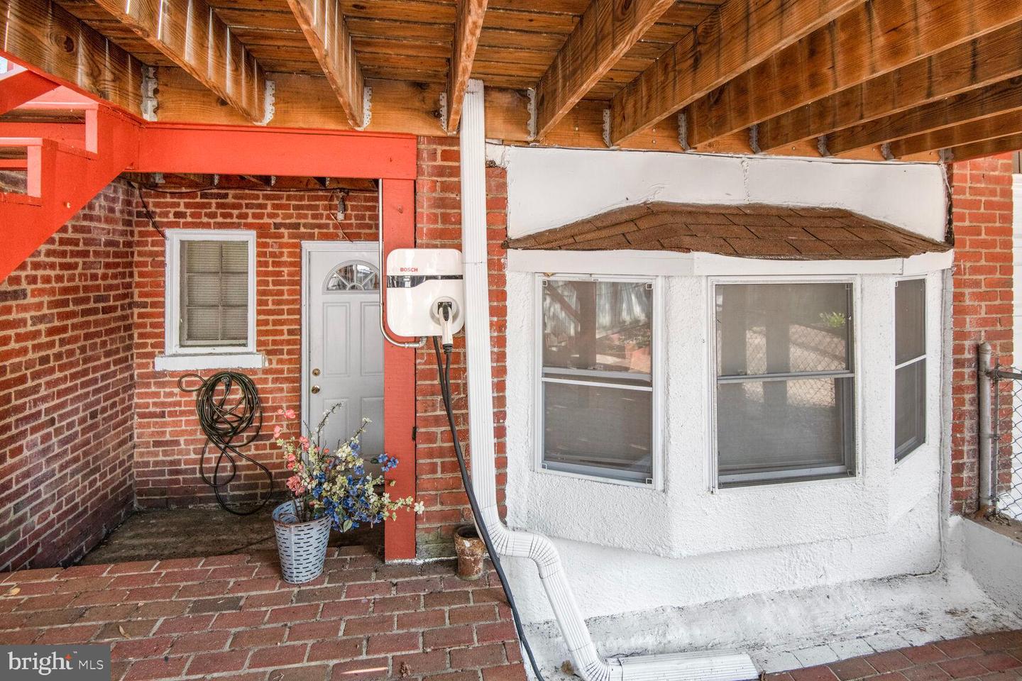 3905 BENTON ST NW, WASHINGTON, District Of Columbia 20007, 4 Bedrooms Bedrooms, ,3 BathroomsBathrooms,Residential,For sale,3905 BENTON ST NW,DCDC2205472 MLS # DCDC2205472