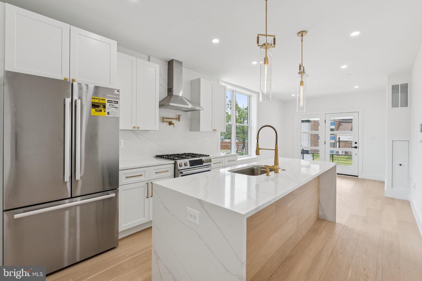 636 EDGEWOOD ST NE #B, WASHINGTON, District Of Columbia 20017, 3 Bedrooms Bedrooms, ,2 BathroomsBathrooms,Residential,For sale,636 EDGEWOOD ST NE #B,DCDC2205508 MLS # DCDC2205508