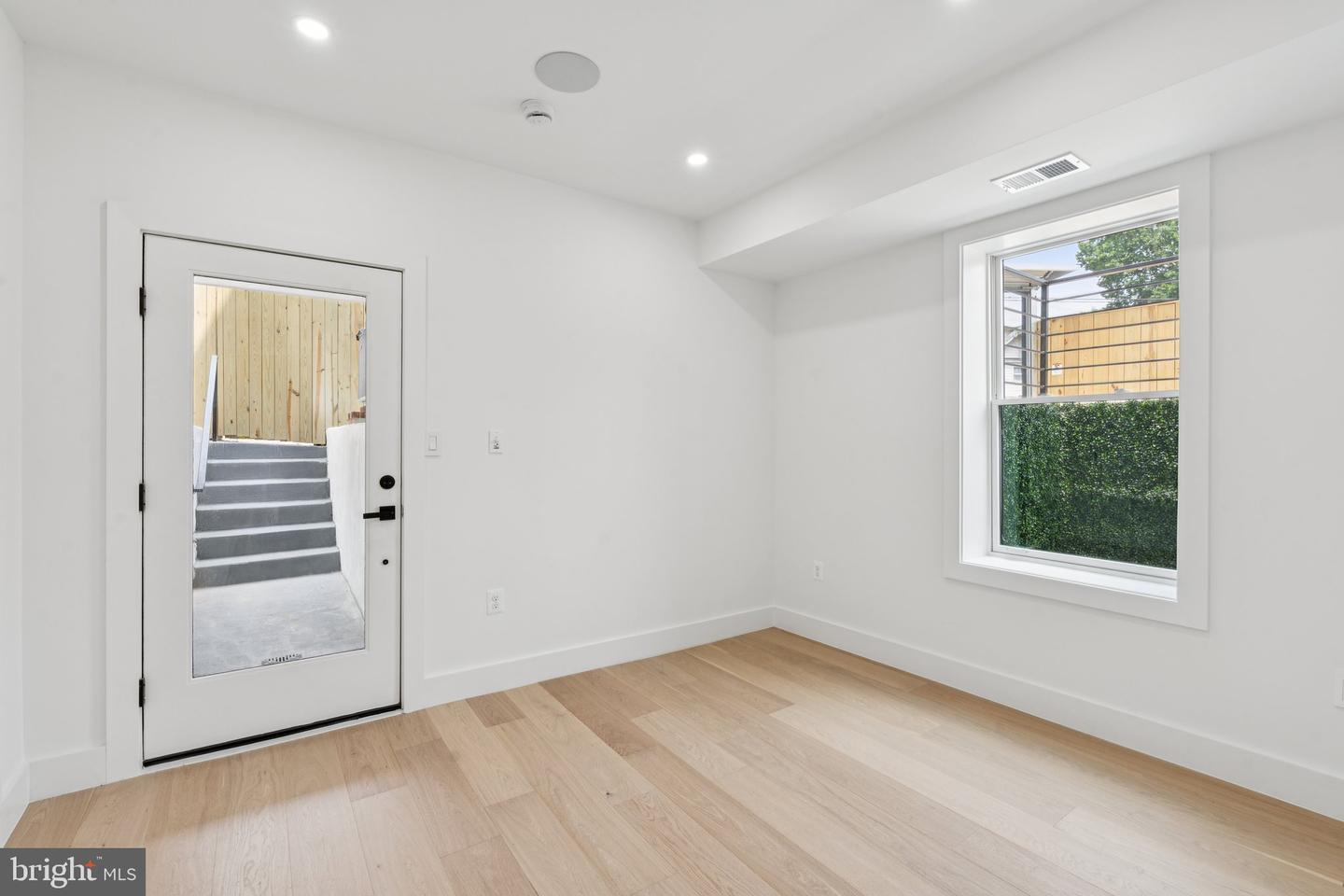 636 EDGEWOOD ST NE #B, WASHINGTON, District Of Columbia 20017, 3 Bedrooms Bedrooms, ,2 BathroomsBathrooms,Residential,For sale,636 EDGEWOOD ST NE #B,DCDC2205508 MLS # DCDC2205508