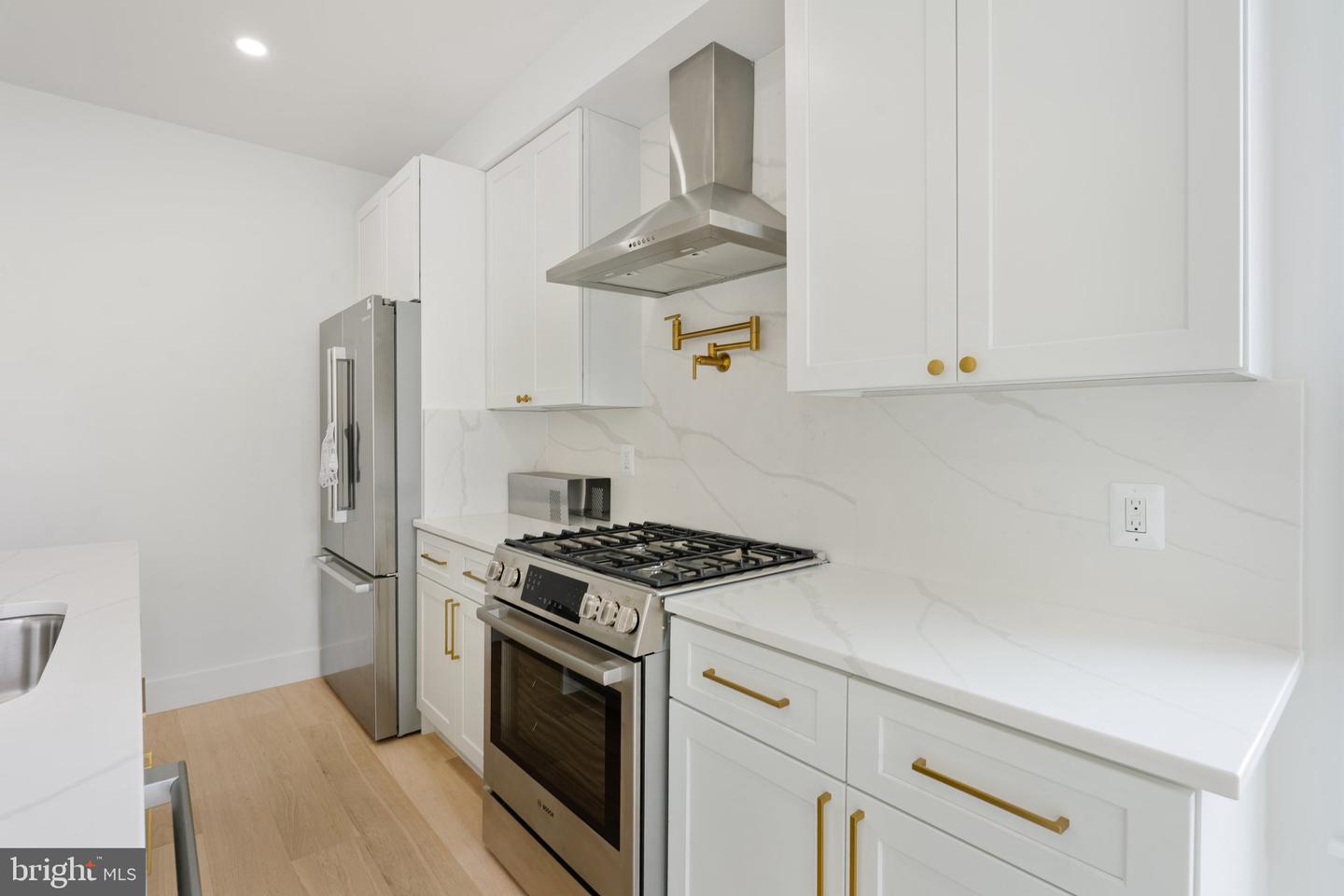 636 EDGEWOOD ST NE #B, WASHINGTON, District Of Columbia 20017, 3 Bedrooms Bedrooms, ,2 BathroomsBathrooms,Residential,For sale,636 EDGEWOOD ST NE #B,DCDC2205508 MLS # DCDC2205508