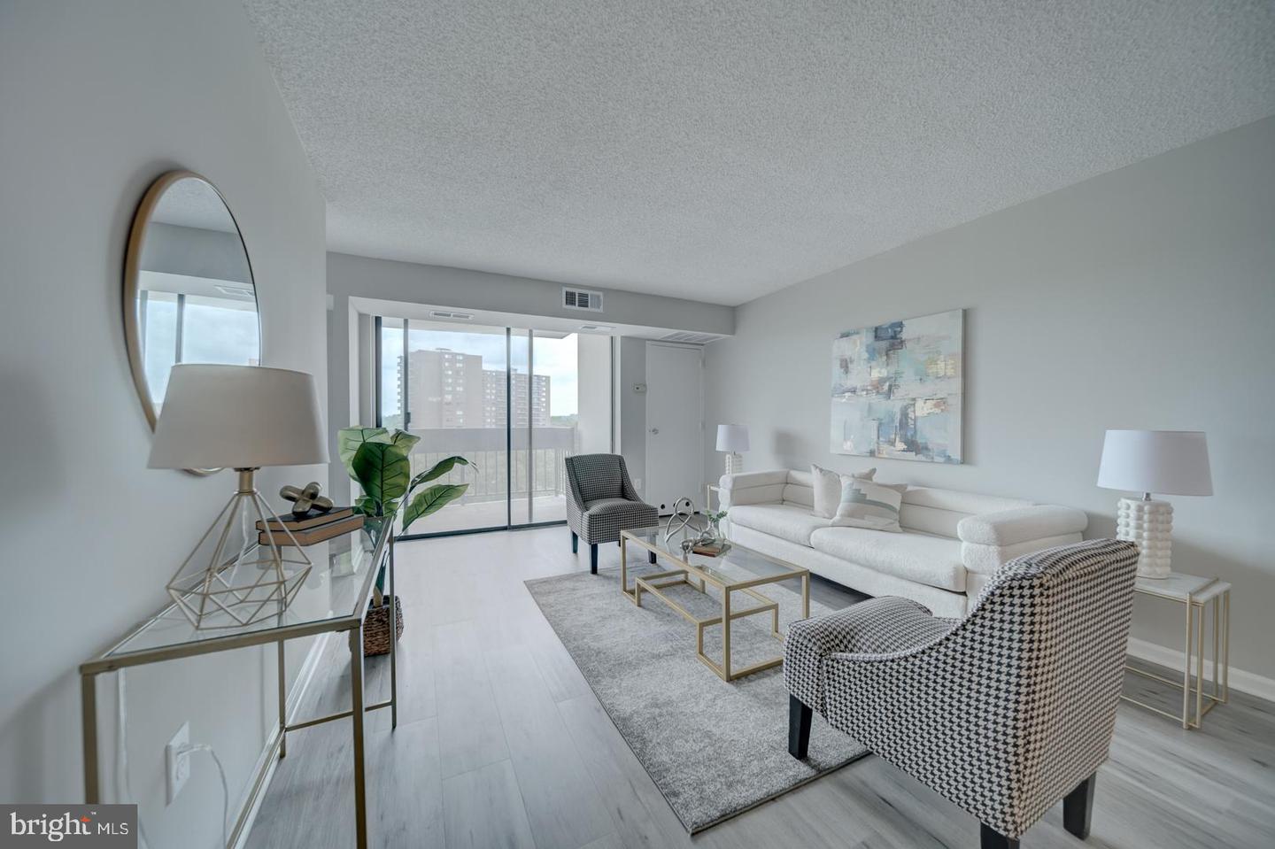 5300 HOLMES RUN PKWY #709, ALEXANDRIA, Virginia 22304, 2 Bedrooms Bedrooms, ,2 BathroomsBathrooms,Residential,For sale,5300 HOLMES RUN PKWY #709,VAAX2046490 MLS # VAAX2046490