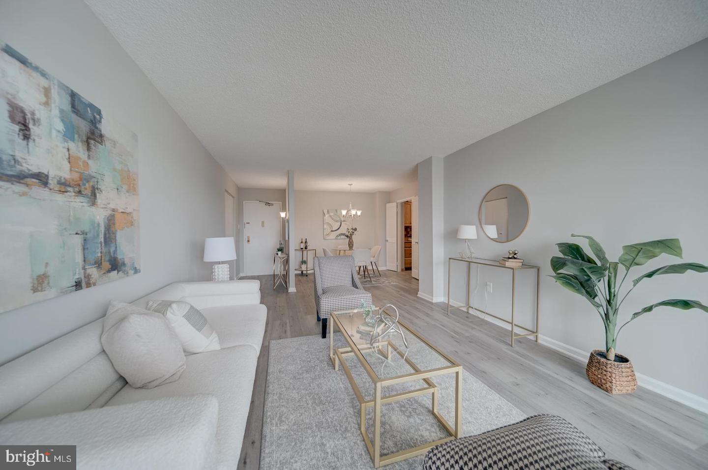5300 HOLMES RUN PKWY #709, ALEXANDRIA, Virginia 22304, 2 Bedrooms Bedrooms, ,2 BathroomsBathrooms,Residential,For sale,5300 HOLMES RUN PKWY #709,VAAX2046490 MLS # VAAX2046490