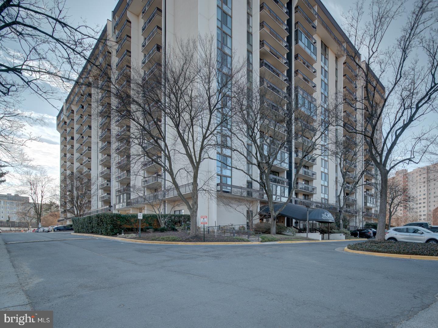5300 HOLMES RUN PKWY #709, ALEXANDRIA, Virginia 22304, 2 Bedrooms Bedrooms, ,2 BathroomsBathrooms,Residential,For sale,5300 HOLMES RUN PKWY #709,VAAX2046490 MLS # VAAX2046490