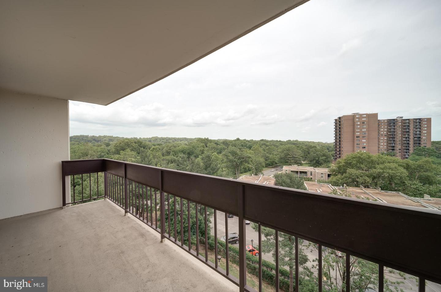 5300 HOLMES RUN PKWY #709, ALEXANDRIA, Virginia 22304, 2 Bedrooms Bedrooms, ,2 BathroomsBathrooms,Residential,For sale,5300 HOLMES RUN PKWY #709,VAAX2046490 MLS # VAAX2046490