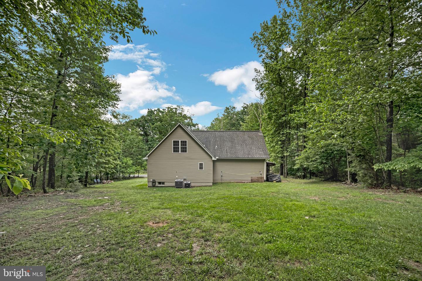 16206 TIFFANY LN, HAYMARKET, Virginia 20169, 3 Bedrooms Bedrooms, ,2 BathroomsBathrooms,Residential,For sale,16206 TIFFANY LN,VAPW2097004 MLS # VAPW2097004