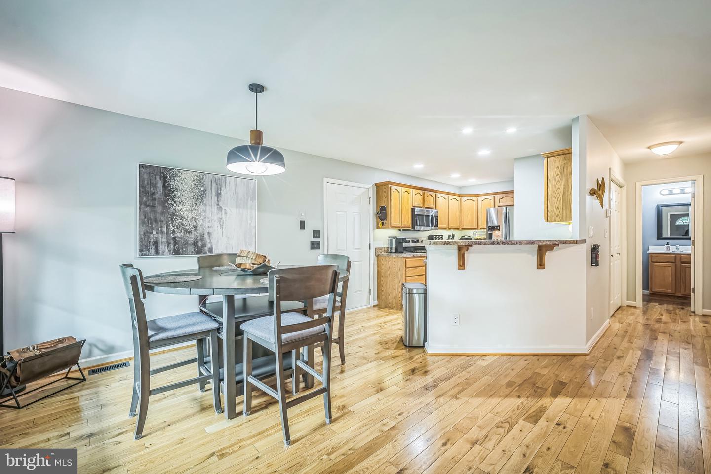 16206 TIFFANY LN, HAYMARKET, Virginia 20169, 3 Bedrooms Bedrooms, ,2 BathroomsBathrooms,Residential,For sale,16206 TIFFANY LN,VAPW2097004 MLS # VAPW2097004