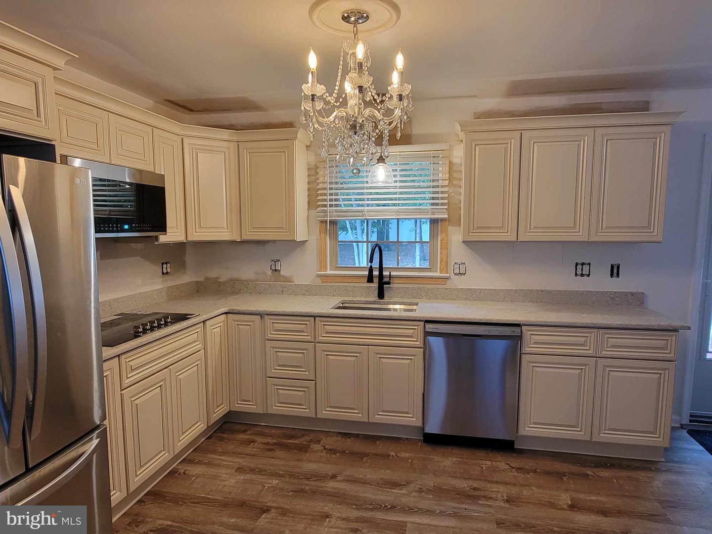 405 CONFEDERATE BLVD, FREDERICKSBURG, Virginia 22401, 3 Bedrooms Bedrooms, ,2 BathroomsBathrooms,Residential,For sale,405 CONFEDERATE BLVD,VAFB2008430 MLS # VAFB2008430