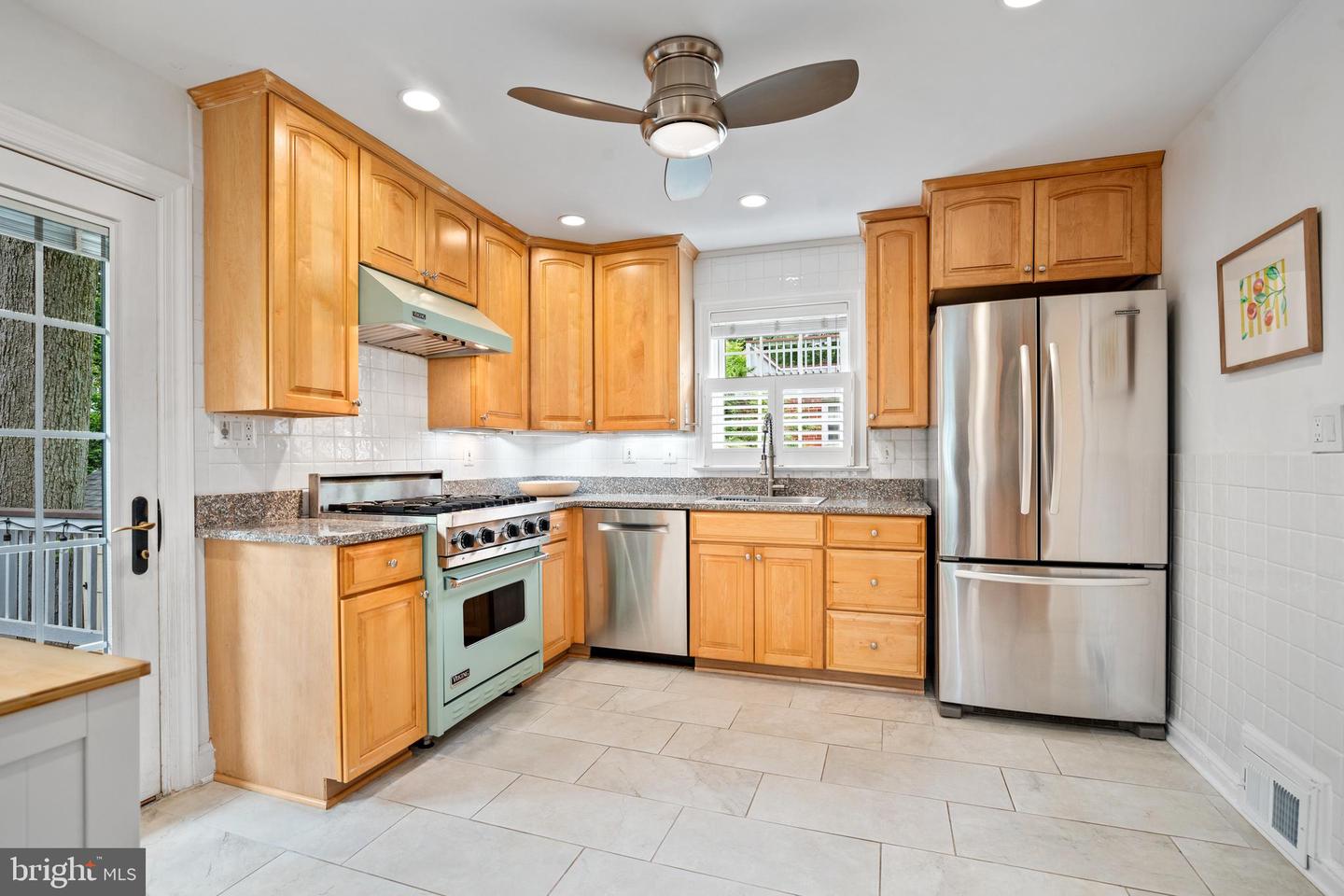 6105 BROOK DR, FALLS CHURCH, Virginia 22044, 4 Bedrooms Bedrooms, ,2 BathroomsBathrooms,Residential,For sale,6105 BROOK DR,VAFX2247398 MLS # VAFX2247398