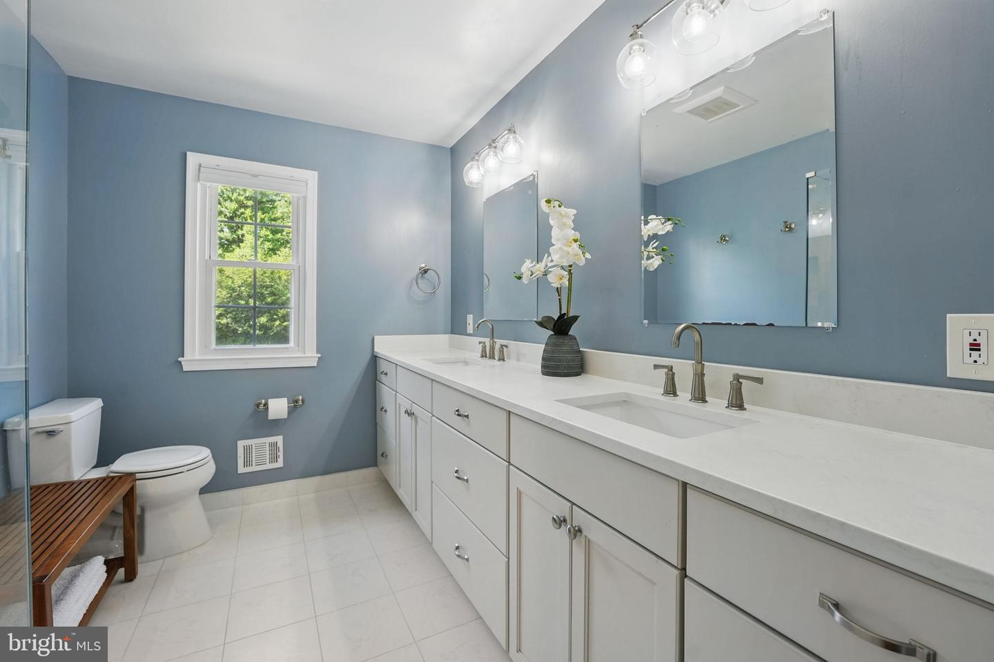 6134 LONG MEADOW RD, MCLEAN, Virginia 22101, 4 Bedrooms Bedrooms, ,2 BathroomsBathrooms,Residential,For sale,6134 LONG MEADOW RD,VAFX2247414 MLS # VAFX2247414