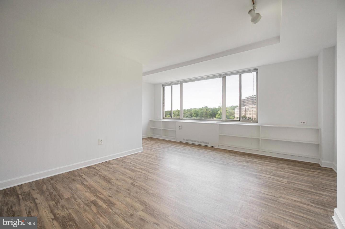 1111 ARLINGTON BLVD #707, ARLINGTON, Virginia 22209, 1 Bedroom Bedrooms, ,1 BathroomBathrooms,Residential,For sale,1111 ARLINGTON BLVD #707,VAAR2059204 MLS # VAAR2059204