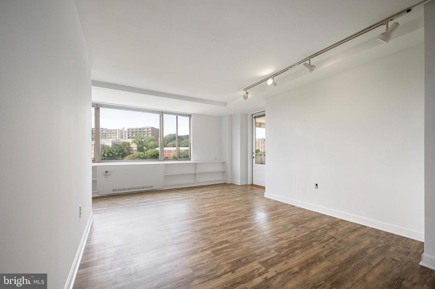 1111 ARLINGTON BLVD #707, ARLINGTON, Virginia 22209, 1 Bedroom Bedrooms, ,1 BathroomBathrooms,Residential,For sale,1111 ARLINGTON BLVD #707,VAAR2059204 MLS # VAAR2059204