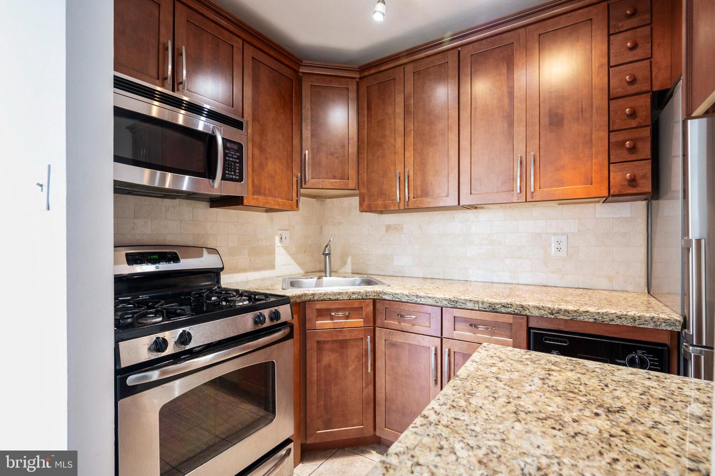 1111 ARLINGTON BLVD #707, ARLINGTON, Virginia 22209, 1 Bedroom Bedrooms, ,1 BathroomBathrooms,Residential,For sale,1111 ARLINGTON BLVD #707,VAAR2059204 MLS # VAAR2059204