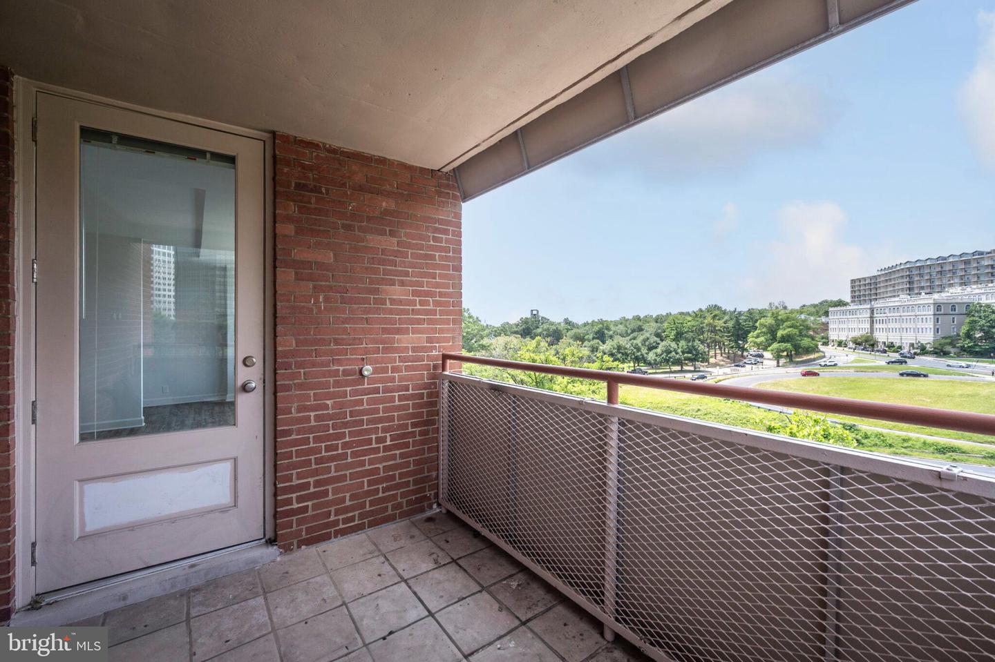 1111 ARLINGTON BLVD #707, ARLINGTON, Virginia 22209, 1 Bedroom Bedrooms, ,1 BathroomBathrooms,Residential,For sale,1111 ARLINGTON BLVD #707,VAAR2059204 MLS # VAAR2059204