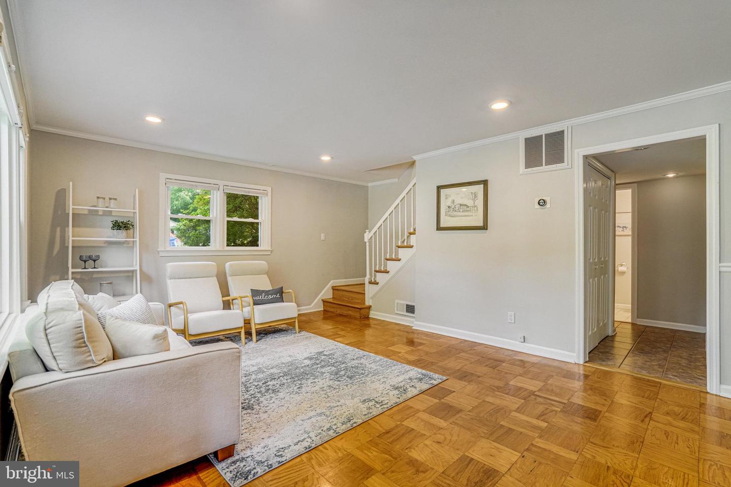 3817 LARCHWOOD RD, FALLS CHURCH, Virginia 22041, 3 Bedrooms Bedrooms, ,2 BathroomsBathrooms,Residential,For sale,3817 LARCHWOOD RD,VAFX2247430 MLS # VAFX2247430