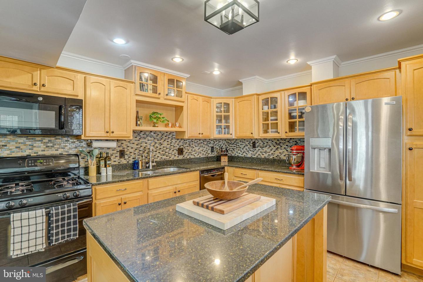 3817 LARCHWOOD RD, FALLS CHURCH, Virginia 22041, 3 Bedrooms Bedrooms, ,2 BathroomsBathrooms,Residential,For sale,3817 LARCHWOOD RD,VAFX2247430 MLS # VAFX2247430