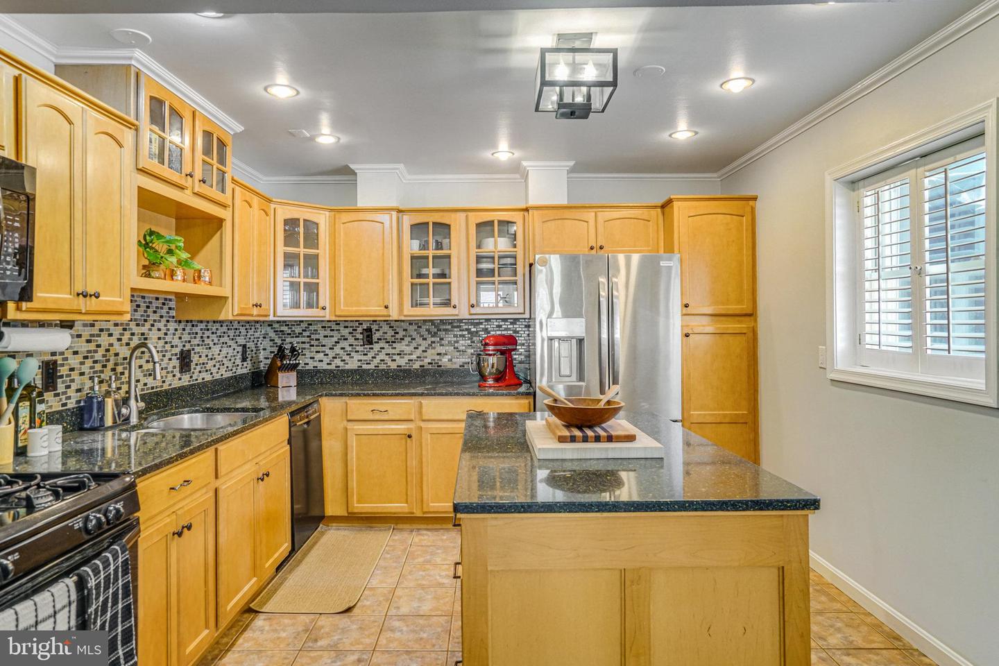 3817 LARCHWOOD RD, FALLS CHURCH, Virginia 22041, 3 Bedrooms Bedrooms, ,2 BathroomsBathrooms,Residential,For sale,3817 LARCHWOOD RD,VAFX2247430 MLS # VAFX2247430
