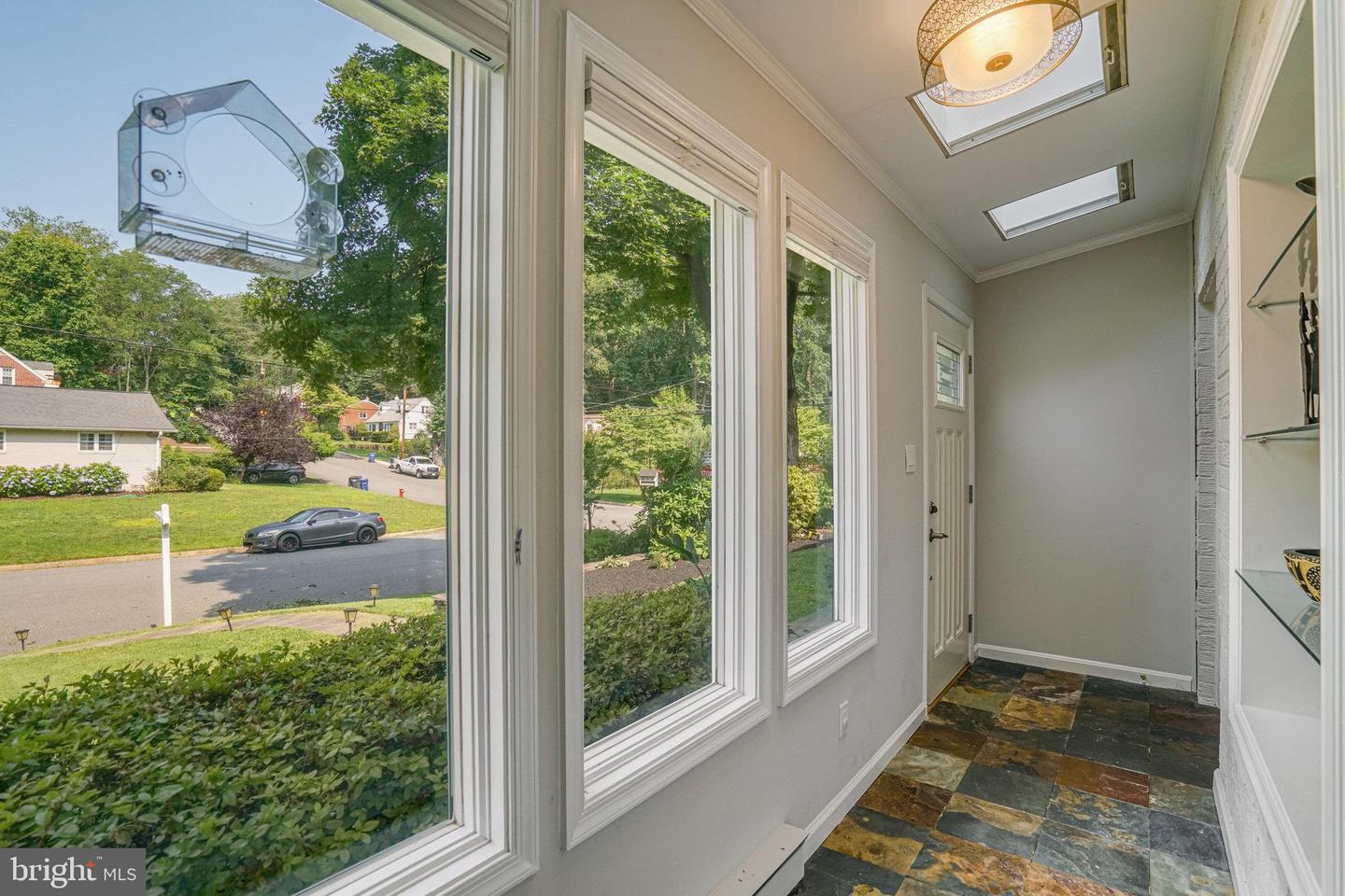 3817 LARCHWOOD RD, FALLS CHURCH, Virginia 22041, 3 Bedrooms Bedrooms, ,2 BathroomsBathrooms,Residential,For sale,3817 LARCHWOOD RD,VAFX2247430 MLS # VAFX2247430