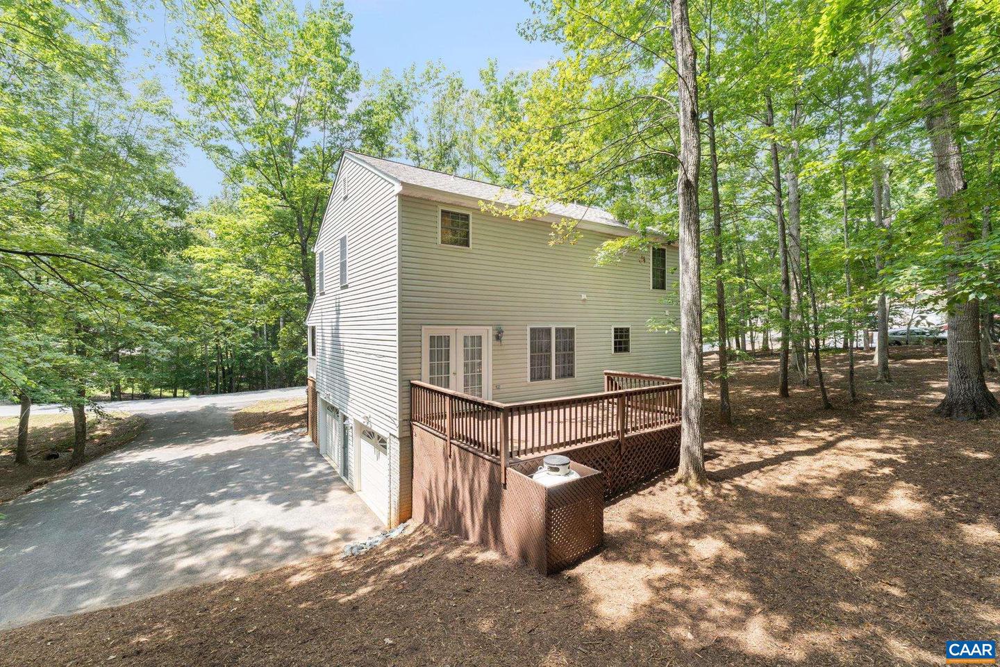 1 WEST LAKE FOREST DR, PALMYRA, Virginia 22963, 3 Bedrooms Bedrooms, ,2 BathroomsBathrooms,Residential,For sale,1 WEST LAKE FOREST DR,665715 MLS # 665715