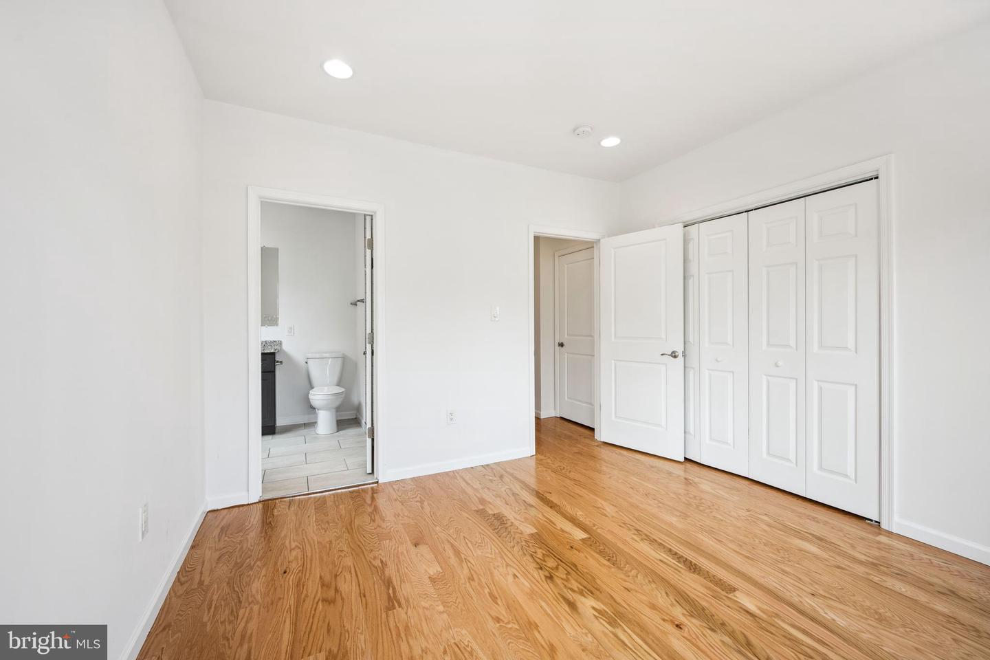 760 GRESHAM PL NW, WASHINGTON, District Of Columbia 20001, 5 Bedrooms Bedrooms, ,4 BathroomsBathrooms,Residential,For sale,760 GRESHAM PL NW,DCDC2205718 MLS # DCDC2205718