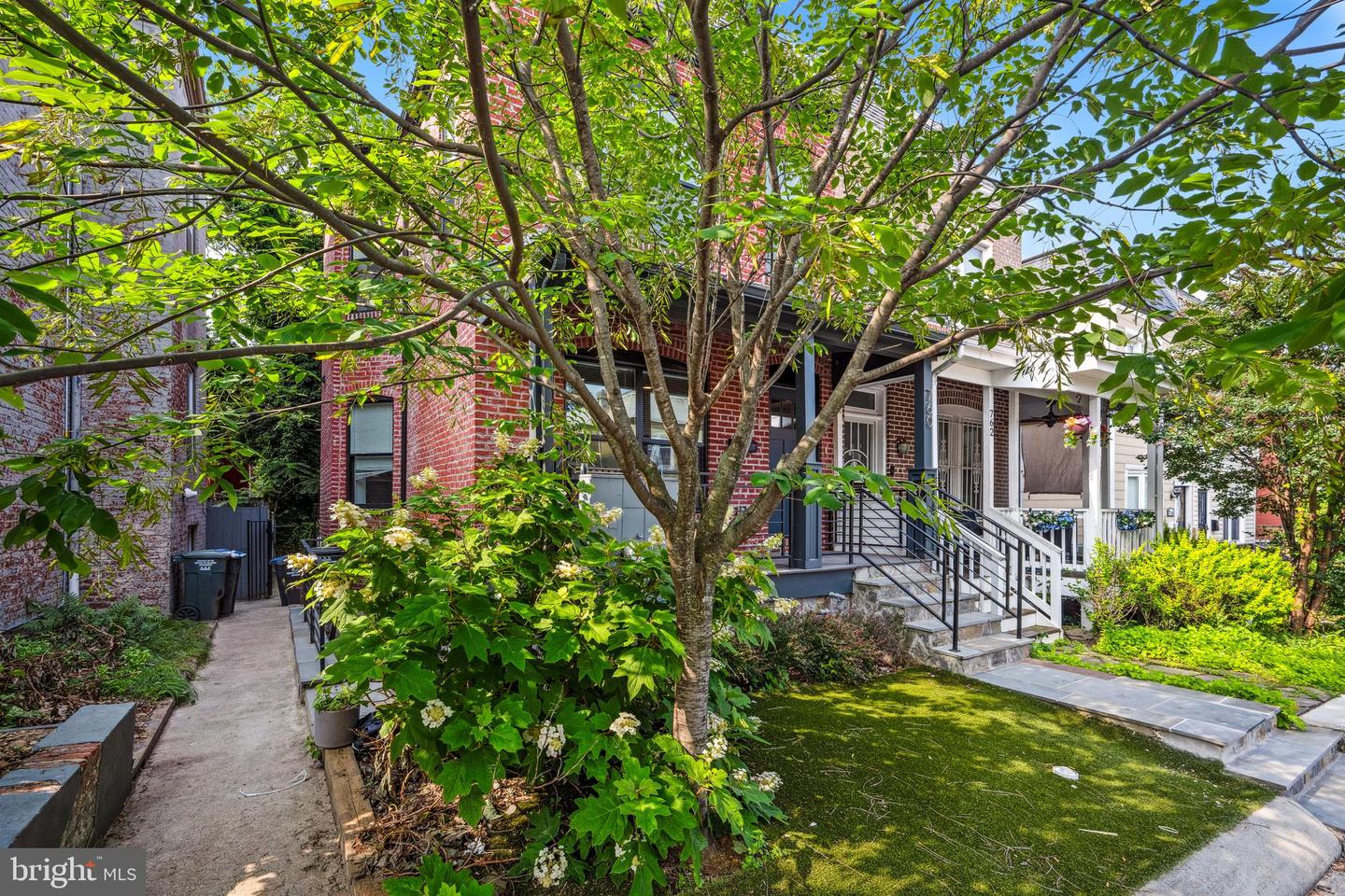 760 GRESHAM PL NW, WASHINGTON, District Of Columbia 20001, 5 Bedrooms Bedrooms, ,4 BathroomsBathrooms,Residential,For sale,760 GRESHAM PL NW,DCDC2205718 MLS # DCDC2205718