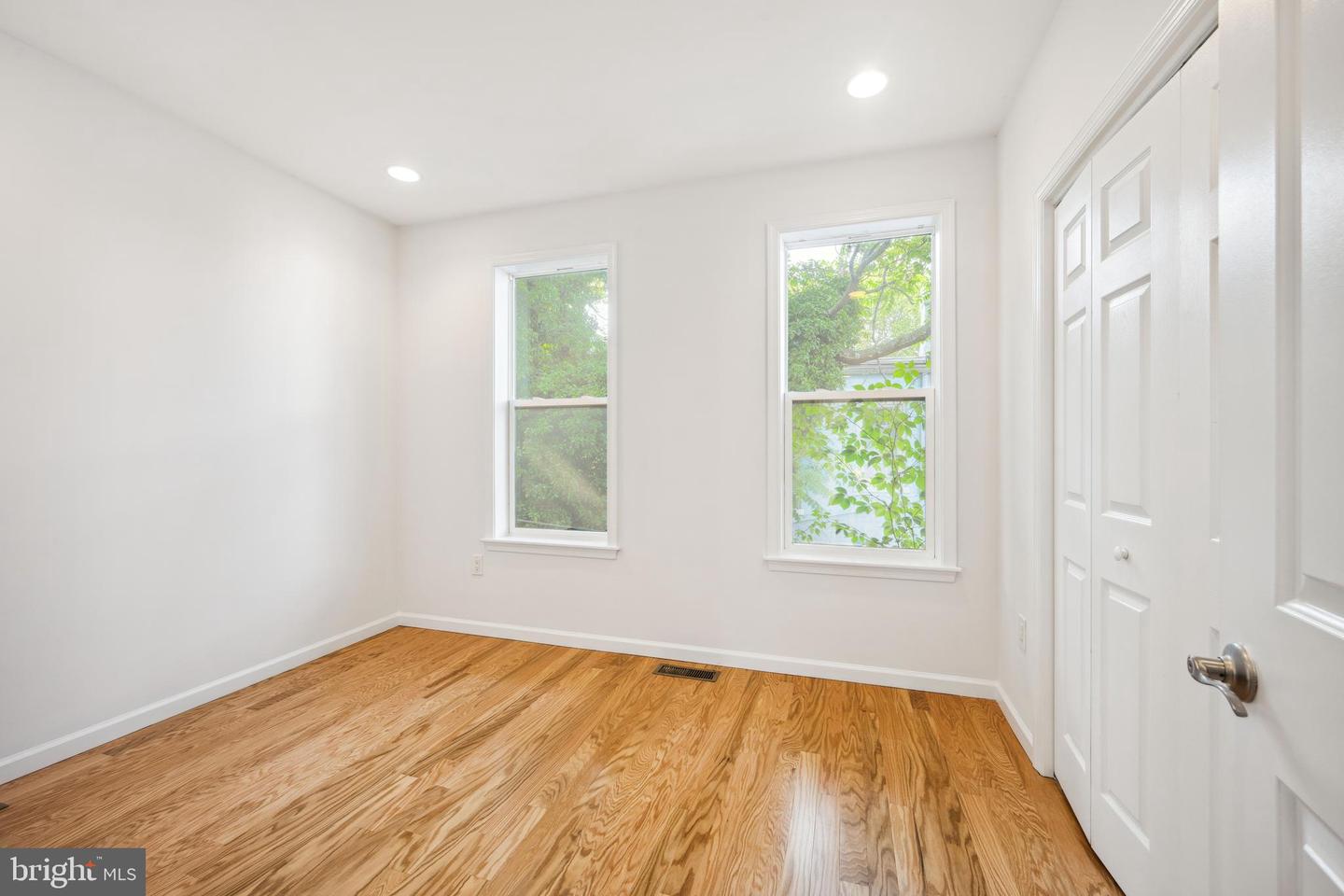 760 GRESHAM PL NW, WASHINGTON, District Of Columbia 20001, 5 Bedrooms Bedrooms, ,4 BathroomsBathrooms,Residential,For sale,760 GRESHAM PL NW,DCDC2205718 MLS # DCDC2205718