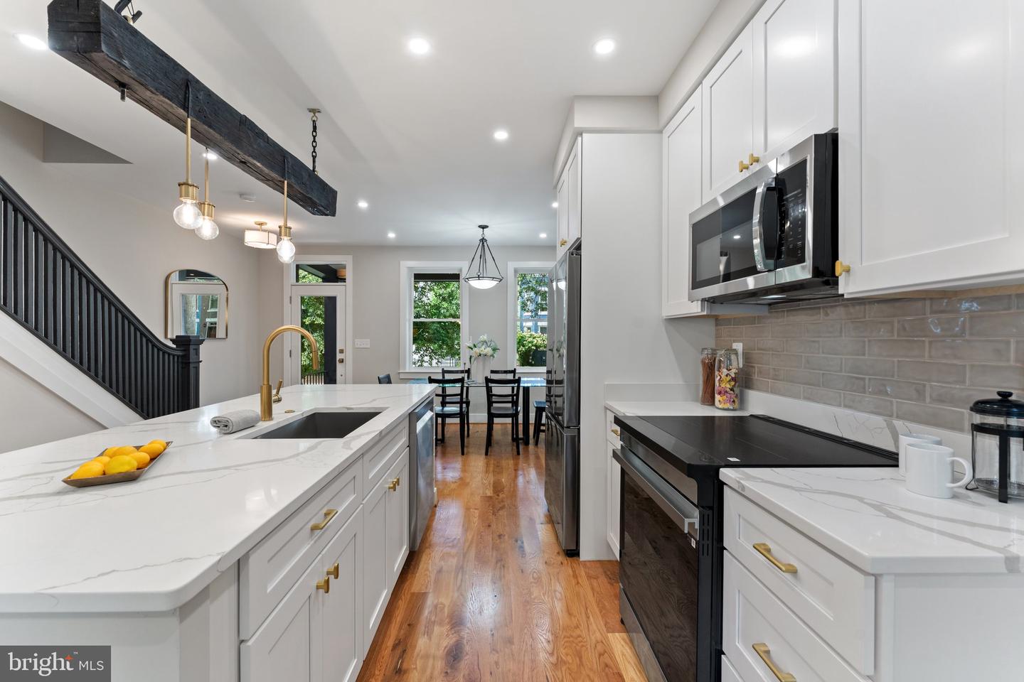 1505 E ST SE, WASHINGTON, District Of Columbia 20003, 3 Bedrooms Bedrooms, ,3 BathroomsBathrooms,Residential,For sale,1505 E ST SE,DCDC2205582 MLS # DCDC2205582