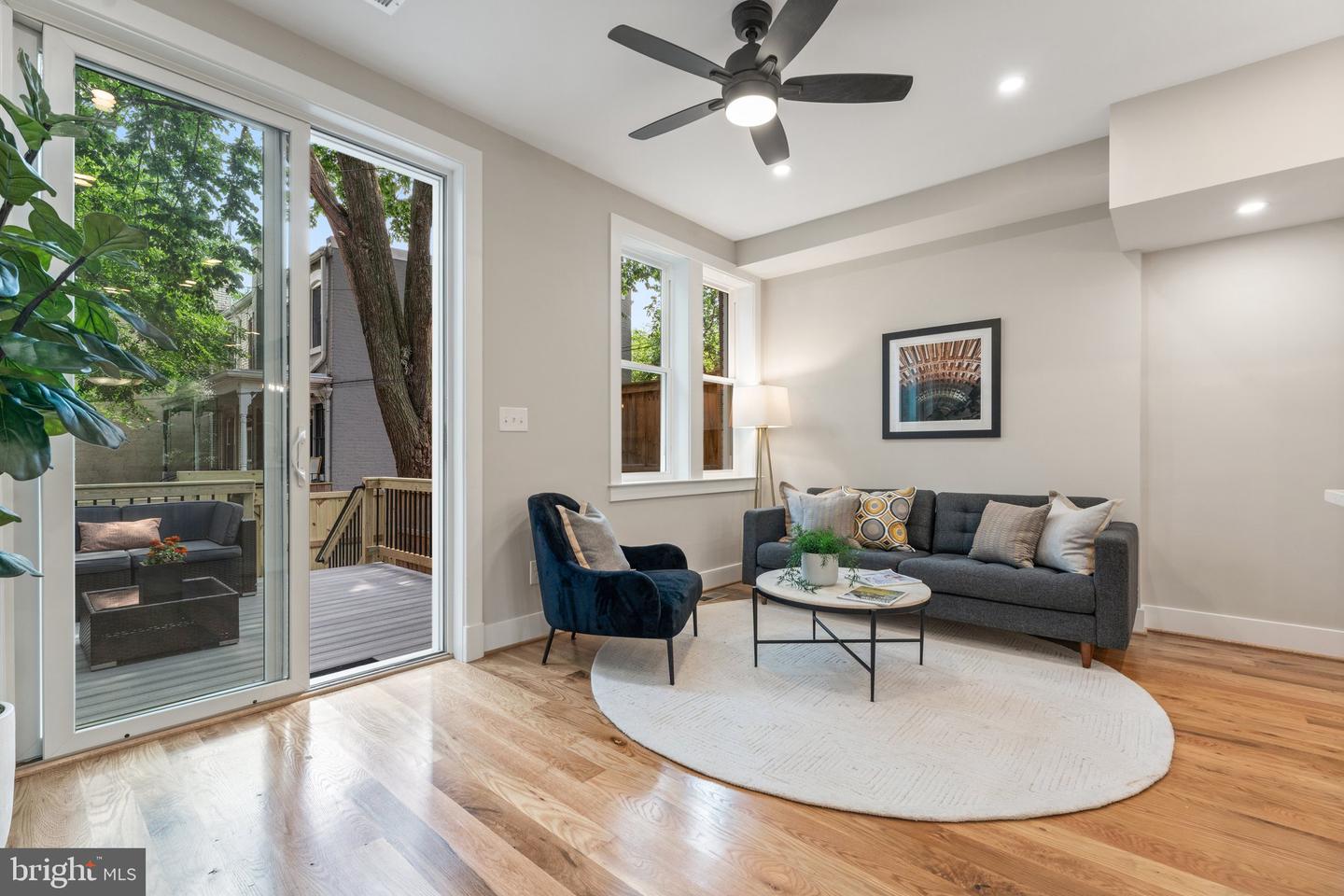 1505 E ST SE, WASHINGTON, District Of Columbia 20003, 3 Bedrooms Bedrooms, ,3 BathroomsBathrooms,Residential,For sale,1505 E ST SE,DCDC2205582 MLS # DCDC2205582
