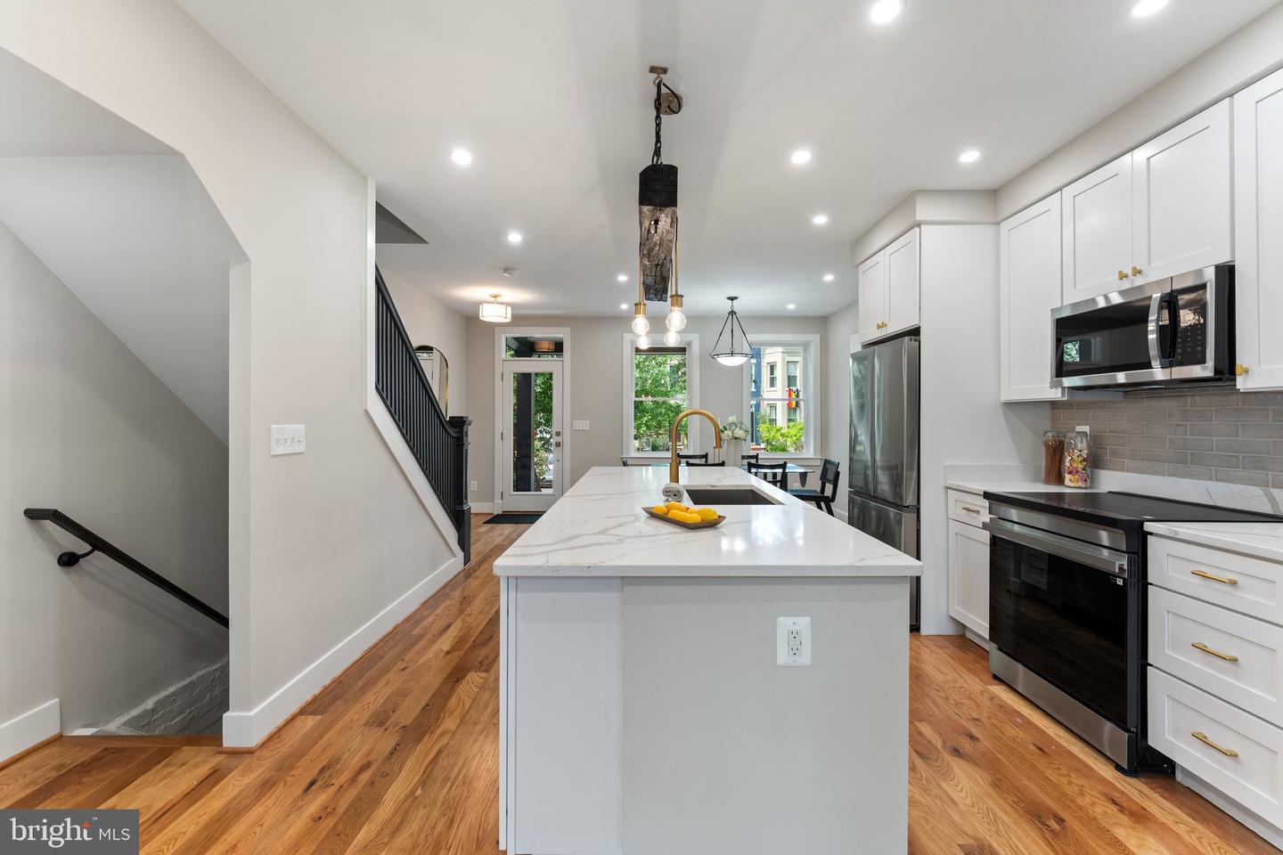 1505 E ST SE, WASHINGTON, District Of Columbia 20003, 3 Bedrooms Bedrooms, ,3 BathroomsBathrooms,Residential,For sale,1505 E ST SE,DCDC2205582 MLS # DCDC2205582
