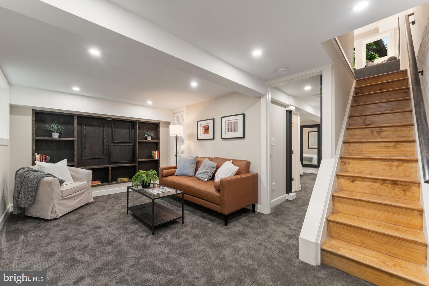 1505 E ST SE, WASHINGTON, District Of Columbia 20003, 3 Bedrooms Bedrooms, ,3 BathroomsBathrooms,Residential,For sale,1505 E ST SE,DCDC2205582 MLS # DCDC2205582