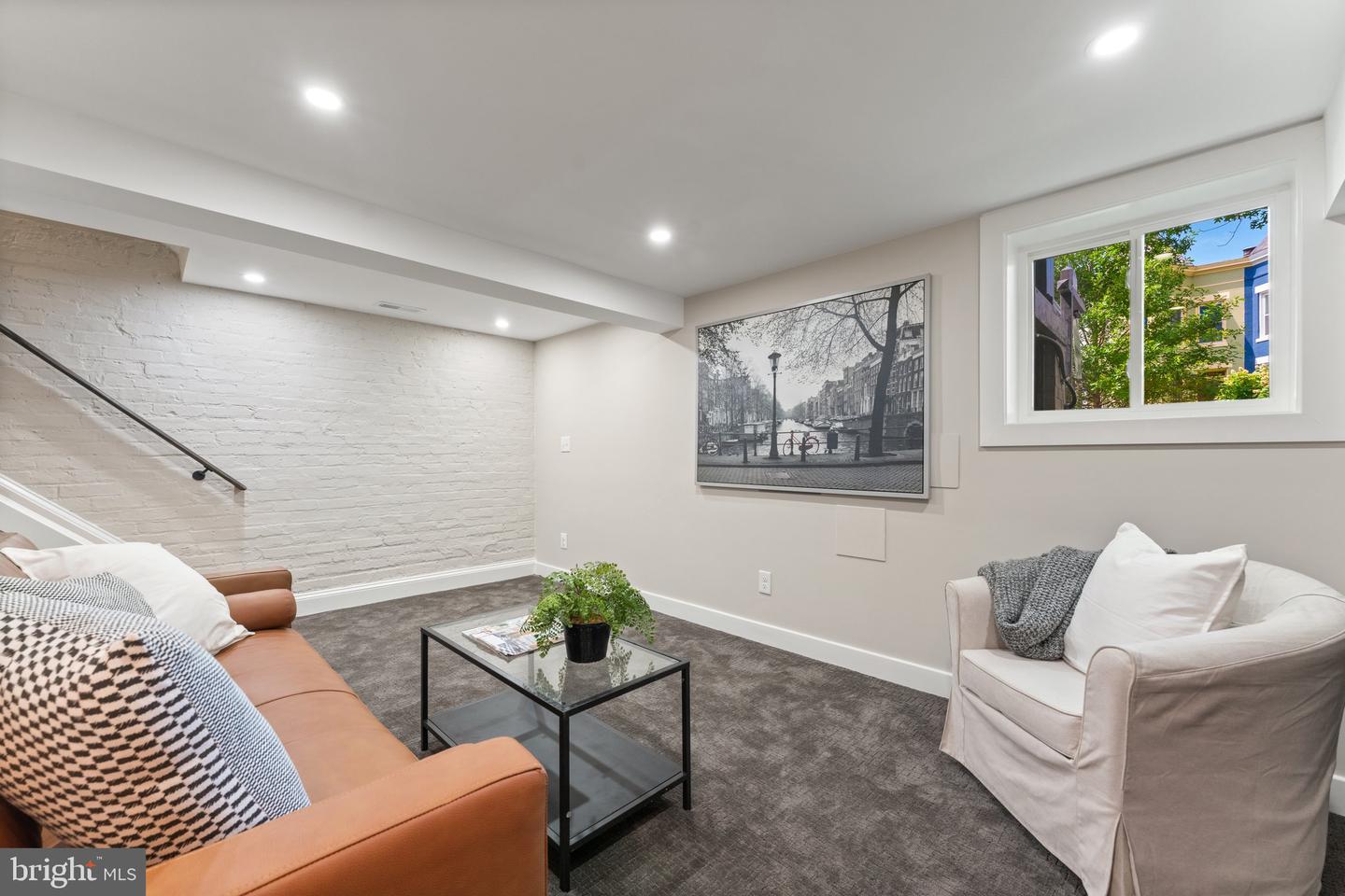 1505 E ST SE, WASHINGTON, District Of Columbia 20003, 3 Bedrooms Bedrooms, ,3 BathroomsBathrooms,Residential,For sale,1505 E ST SE,DCDC2205582 MLS # DCDC2205582