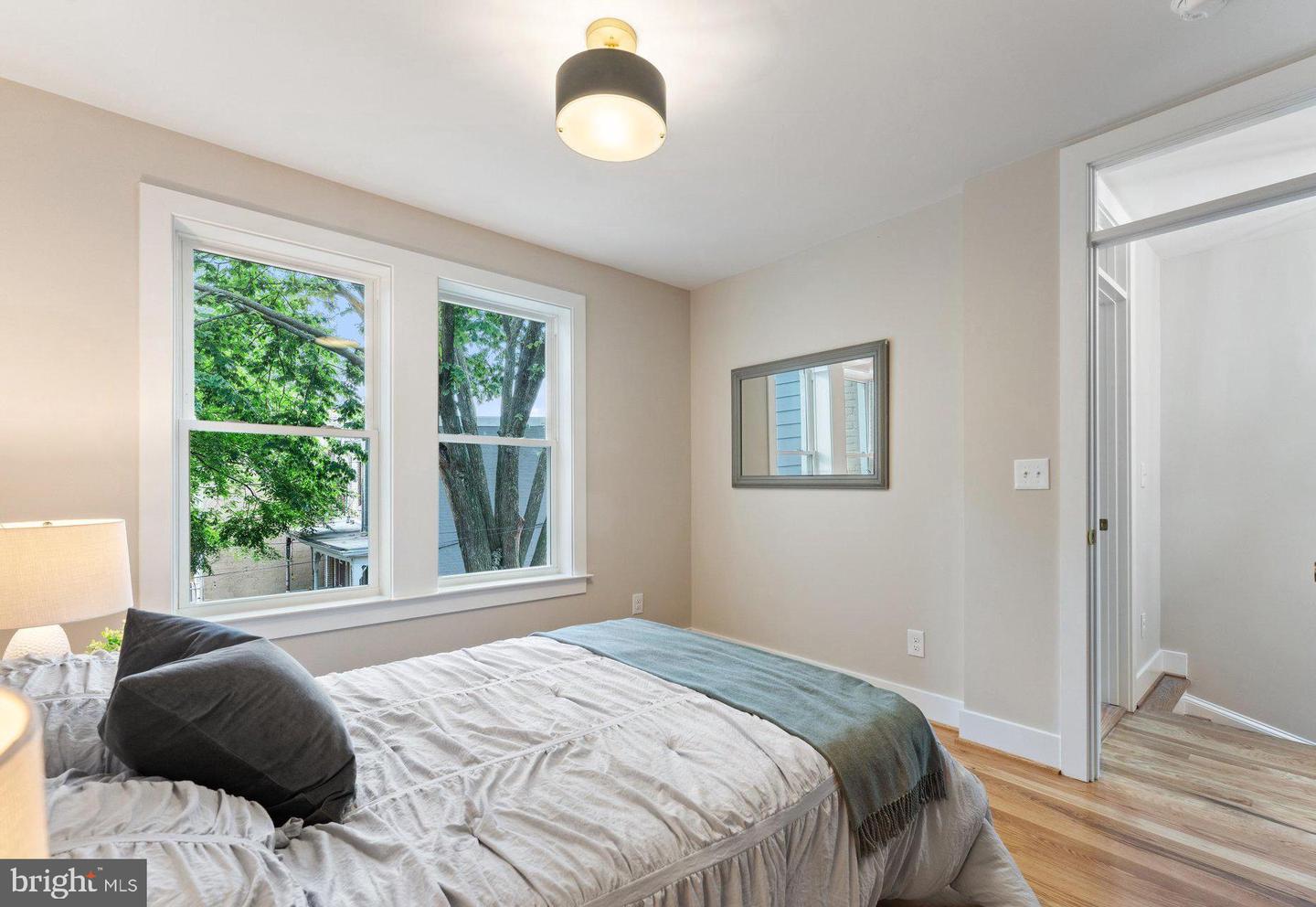 1505 E ST SE, WASHINGTON, District Of Columbia 20003, 3 Bedrooms Bedrooms, ,3 BathroomsBathrooms,Residential,For sale,1505 E ST SE,DCDC2205582 MLS # DCDC2205582