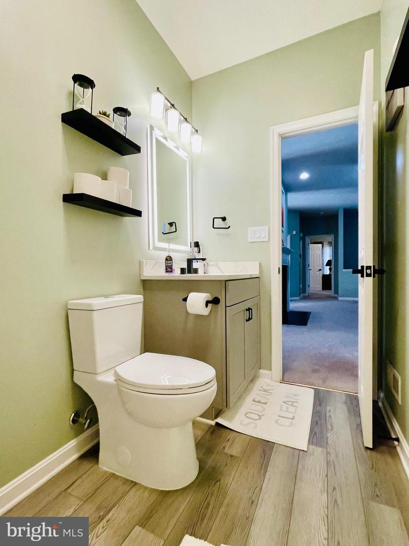 275 GREENWOOD RD, WINCHESTER, Virginia 22602, 3 Bedrooms Bedrooms, 6 Rooms Rooms,3 BathroomsBathrooms,Residential,For sale,275 GREENWOOD RD,VAFV2034838 MLS # VAFV2034838